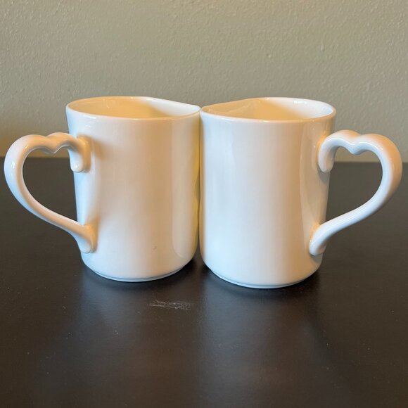 Kissing Couple GOOD MORNING BEAUTIFUL and HANDSOME His & Hers Ceramic Mug Set - Picture 6 of 12
